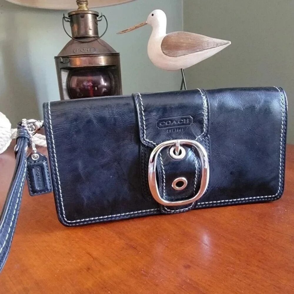Coach Bleecker Black Patent Leather Buckle Clutch Wallet Wristlet Y2K